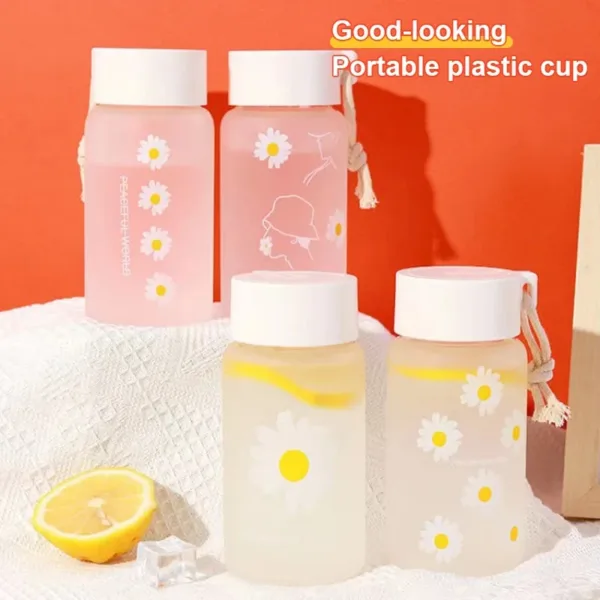 1pc 550ml/18.6oz Small Daisy Transparent Plastic Water Bottle Creative Frosted Water Bottle With Portable Rope Travel Teacup | Tuzkuz Retails